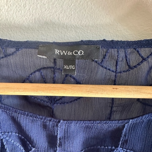 Sheer 3/4 sleeve blouse - Picture 4 of 4